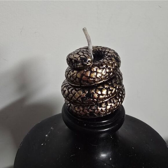 New Halloween Poison Bottle Black Unscented Candle - Picture 3 of 6